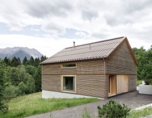 Casa de campo construida con madera, te sorprenderá el sencillo y armonioso diseño de interiores