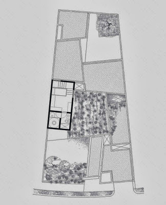Plano tercer piso de casa con terreno irregular pequeño