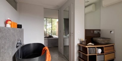 Diseño de cuarto de baño de casa de dos pisos