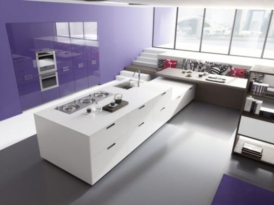 Diseño de cocina sencilla color violeta