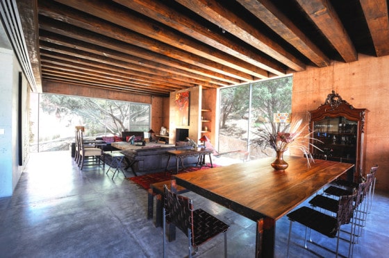 Diseño de casa moderna en la montaña construida en hormigón