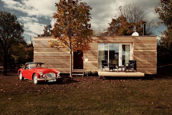 3 modelos de planos de casas pequeñas de madera, modernas construcciones prefabricadas por módulos