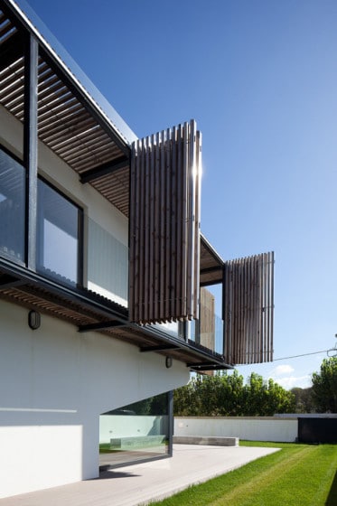 Diseño de balcón plegable de madera de pino