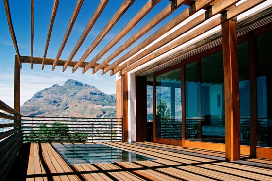 Diseño de terraza con varillas de madera