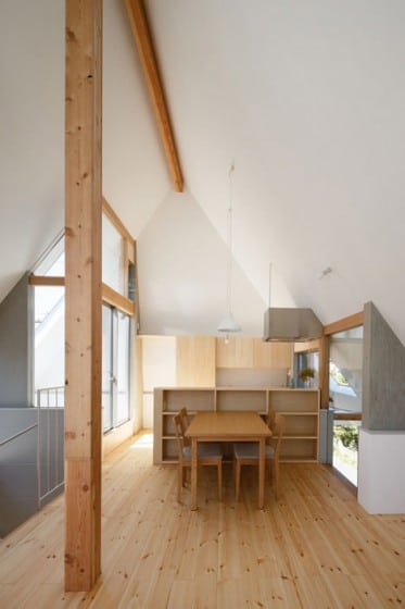 Diseño de sencilla cocina comedor de madera económica