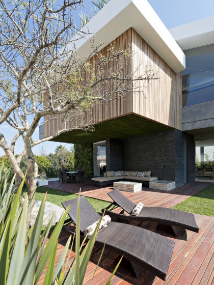 Diseño de terraza de casa moderna grande Diseño de terraza de casa moderna grande