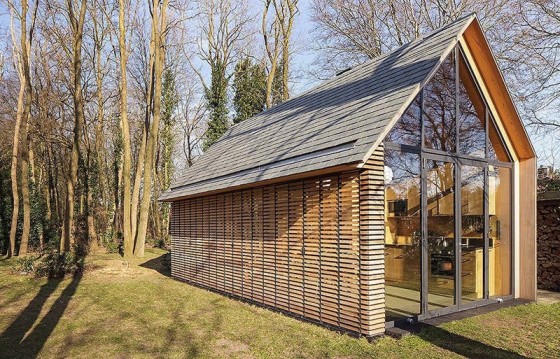 Diseño de cabaña revestida de listones de madera