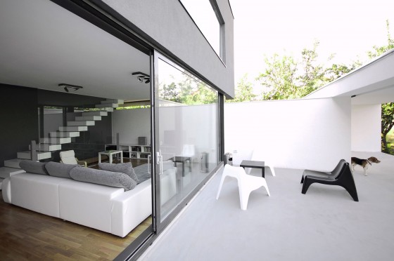 Diseño de sala con terraza moderna Diseño de sala con terraza de estilo moderno