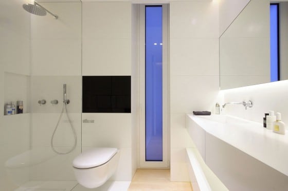 Diseño de cuarto de baño de departamento moderno
