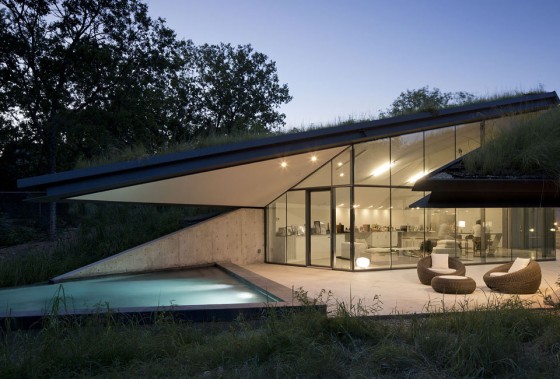 Fachada casa ultra moderna