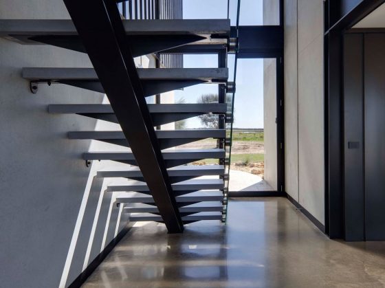 Diseño de escaleras modernas por peldaños